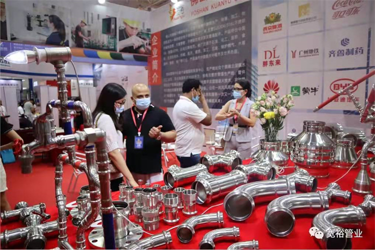 齊全的展會樣品，專業(yè)產(chǎn)品講解，得到了國內(nèi)外客戶的一致贊譽